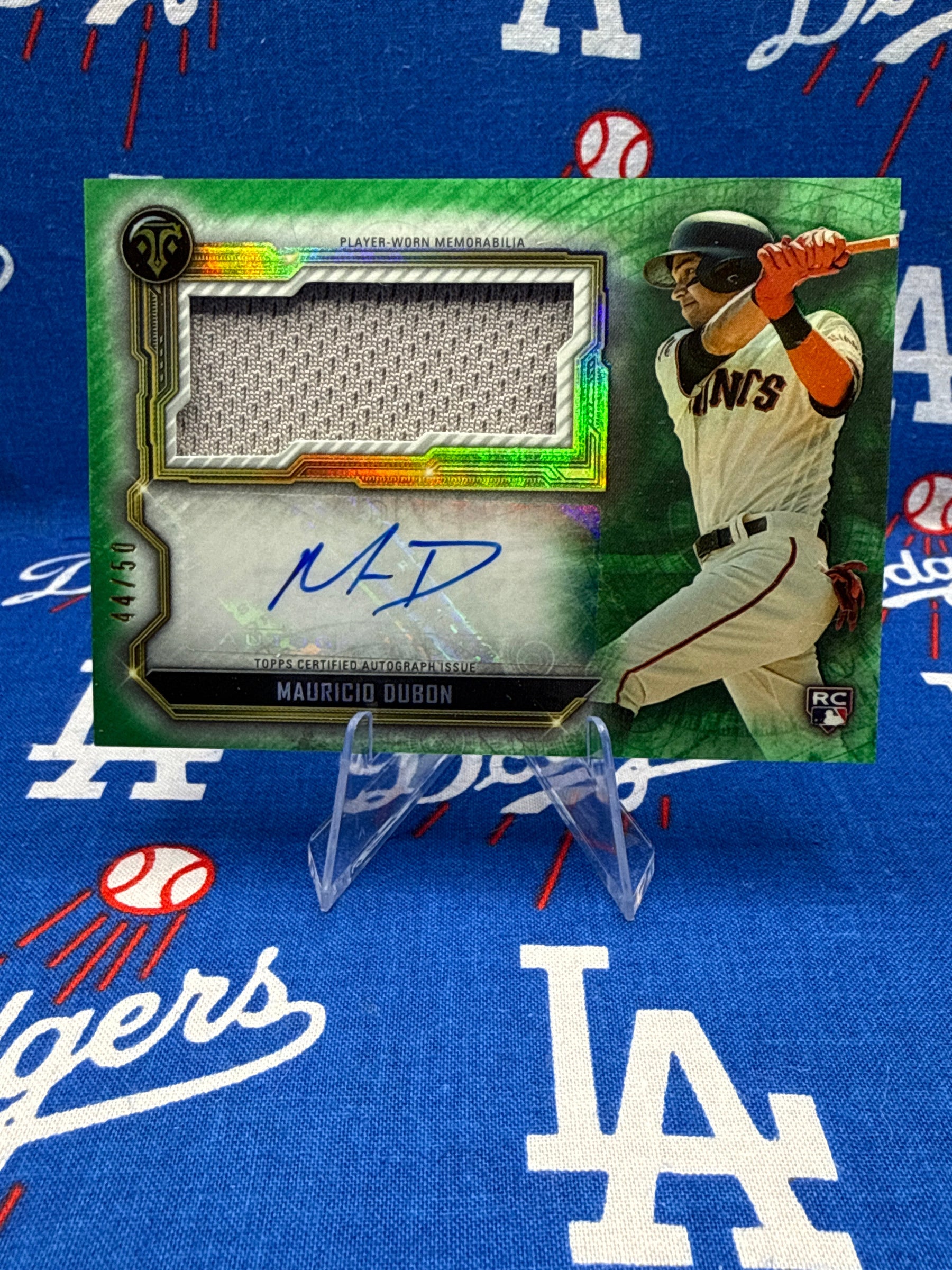 2020 Topps Triple Threads Mauricio Dubón ASJR-MD Auto Jumbo Relic Green /50 – SF Giants RC
