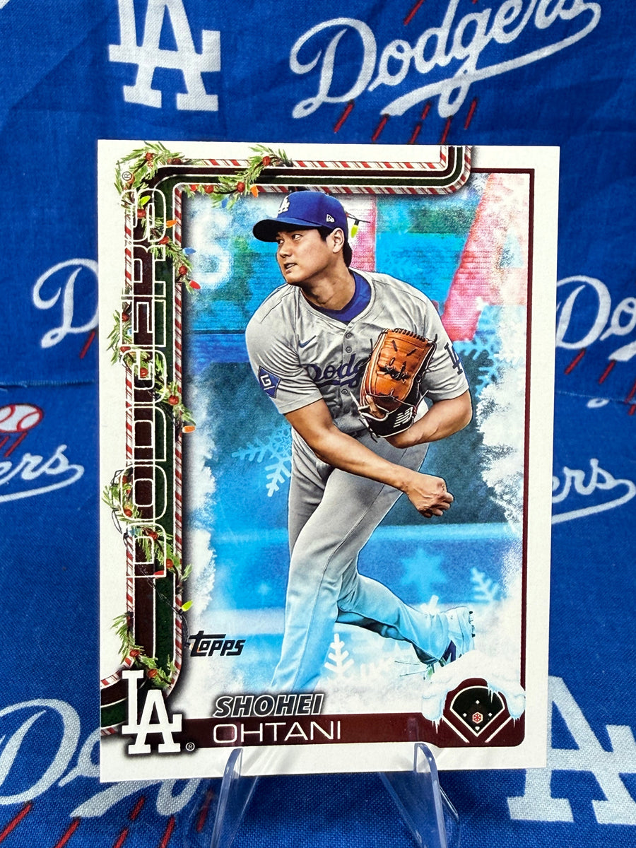 2025 Topps Holiday Shohei Ohtani #H1 SSP Snow Variation Los Angeles Dodgers