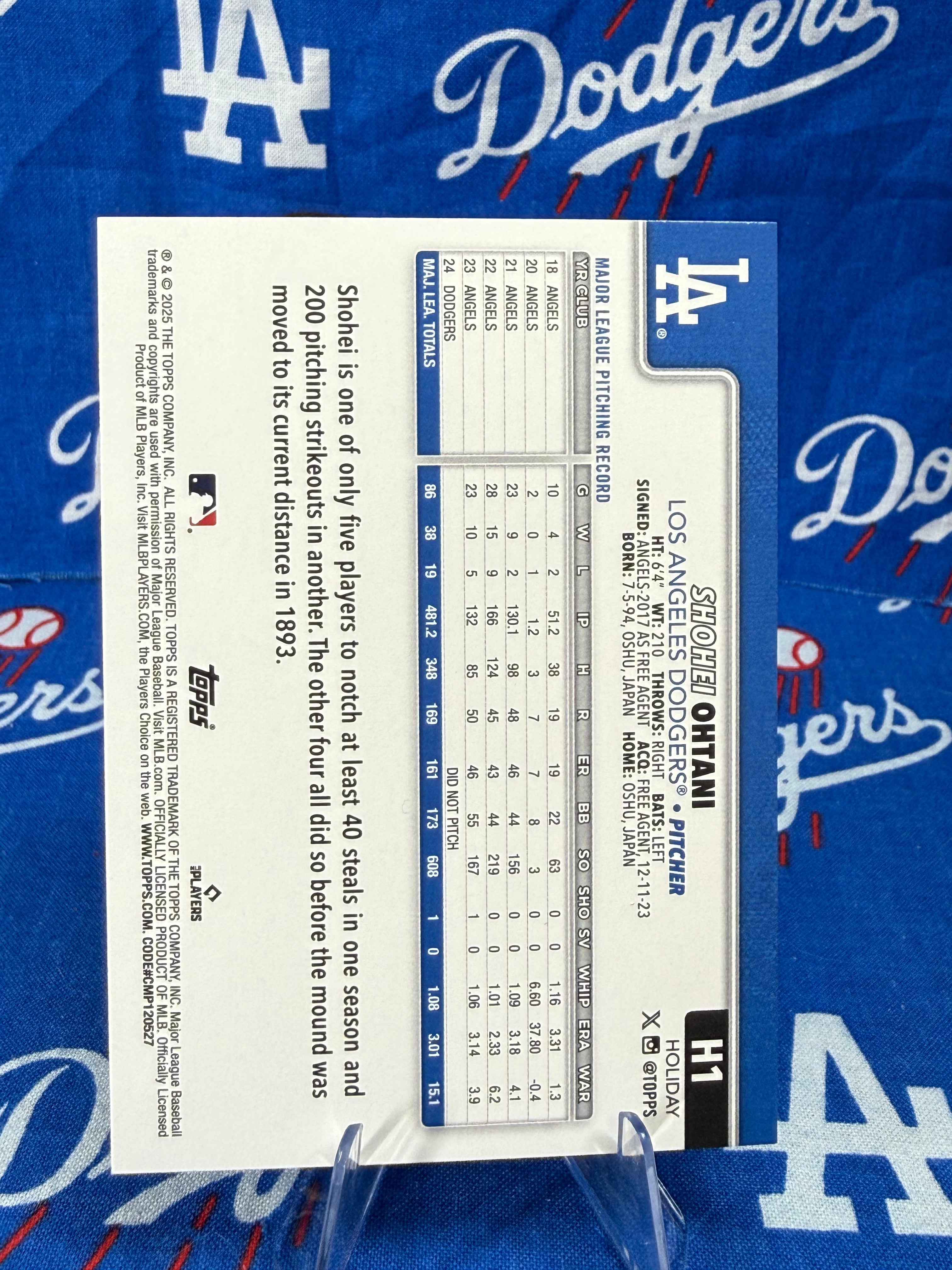2025 Topps Holiday Shohei Ohtani #H1 SSP Snow Variation Los Angeles Dodgers