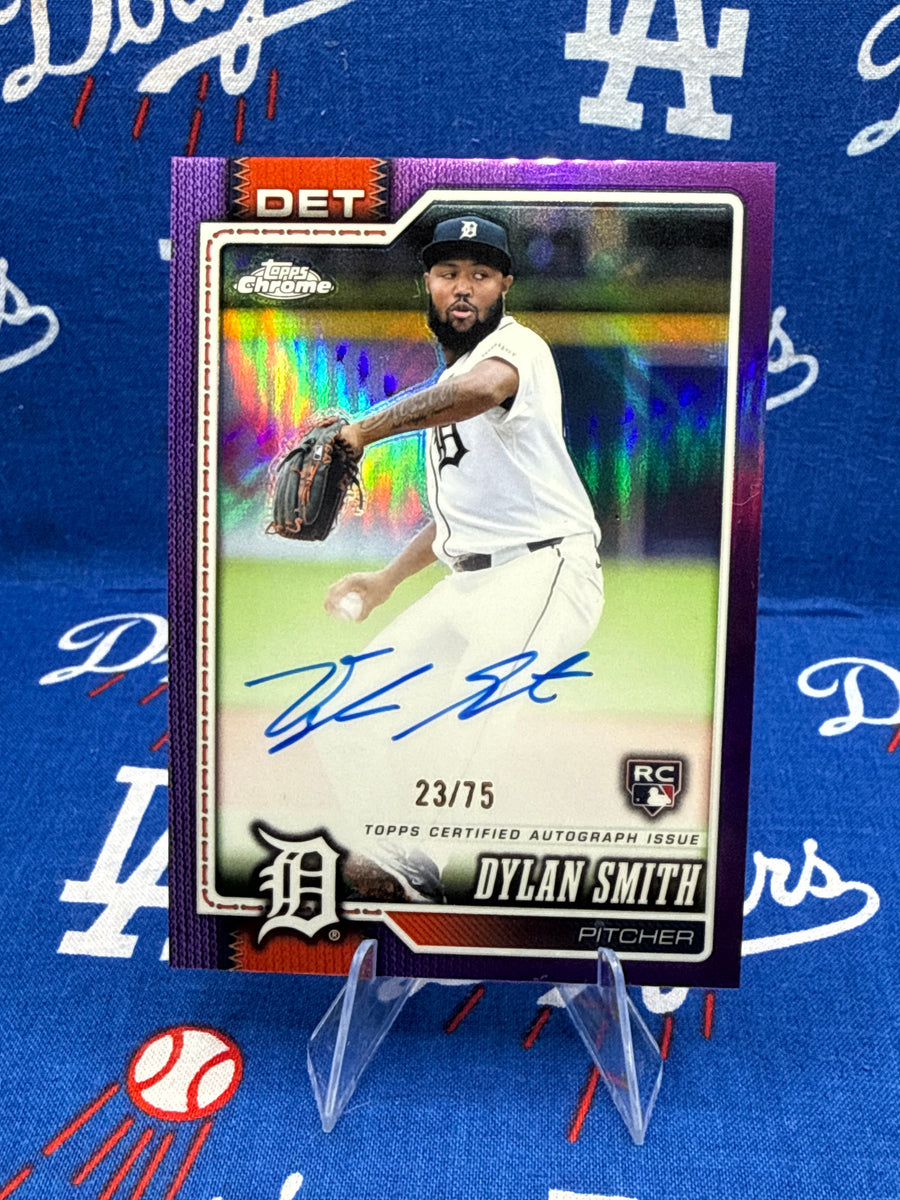 2026 Topps Chrome Dylan Smith RA-DSM Purple Refractor Rookie Auto /75 – Detroit Tigers RC