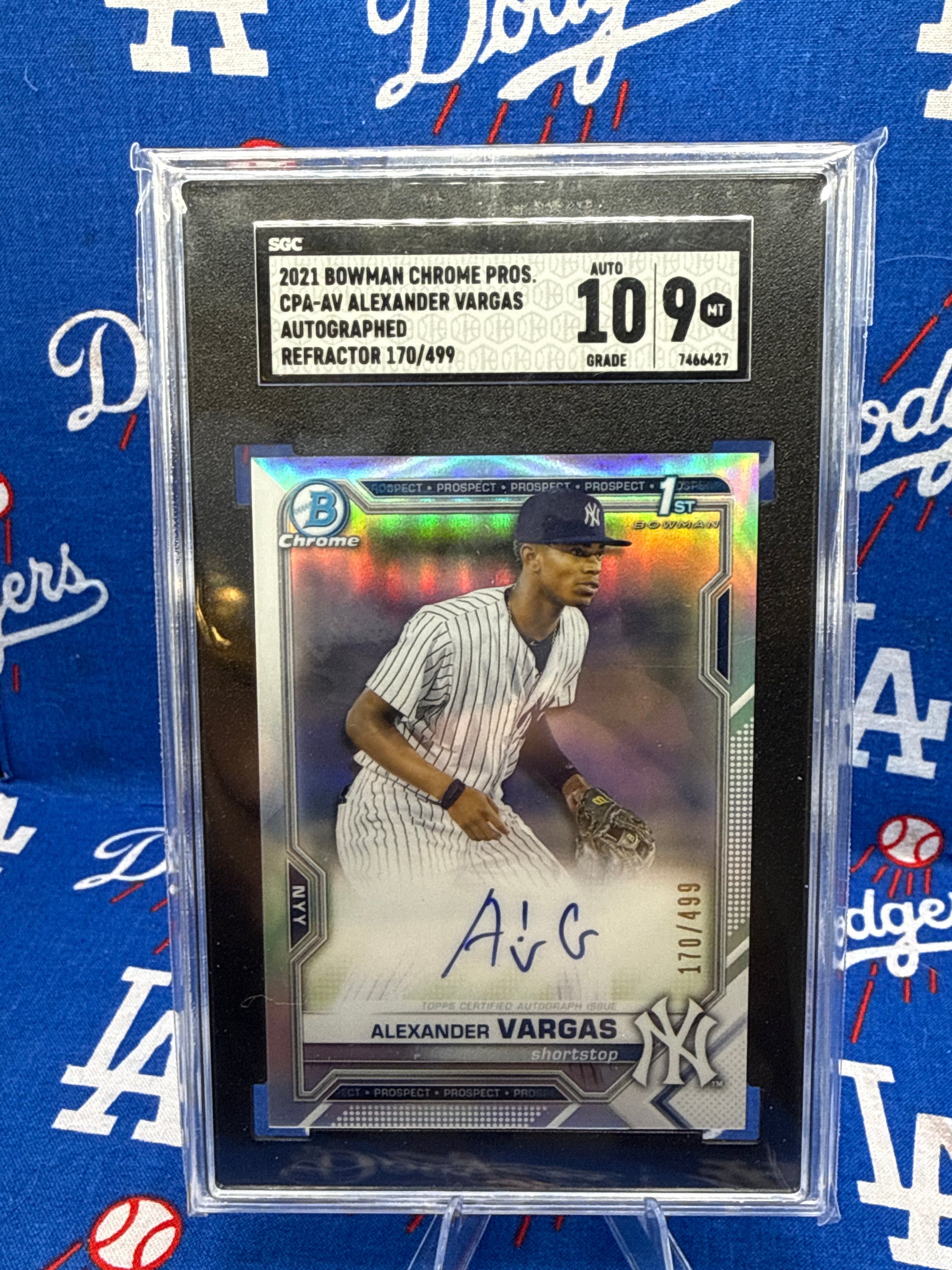 2021 Bowman Chrome Prospects Alexander Vargas CPA-AV Auto Refractor /499 SGC 9 (Auto 10)